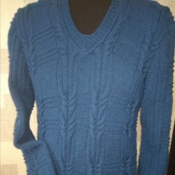 Мужской пуловер синего цвета