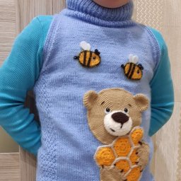 Жилет для мальчика (Мишка- воришка)