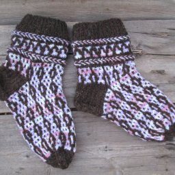 Навязались носки, следочки.