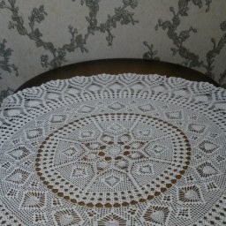 Круглая скатерть