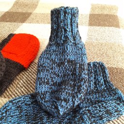 Короткие носочки и следочки .Утепляемся .