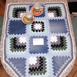 Мини скатерть "Бабушка в джинсах"