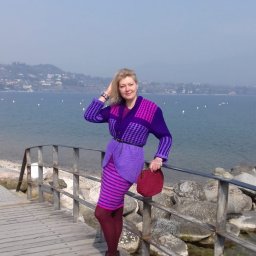 Костюм-двойка спицами