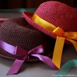 Шляпка из Рафии