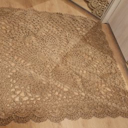 Ковер вязаный крючком из джута