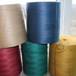 Джутовая пряжа цветная продам