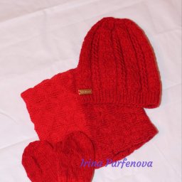 Шапка, снуд и варежки