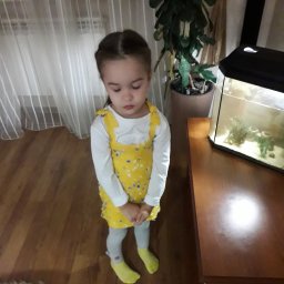 Сарафанчик внучке из долговяза