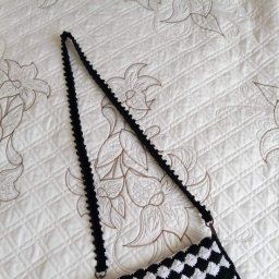 Сумочка вязаная ручной работы