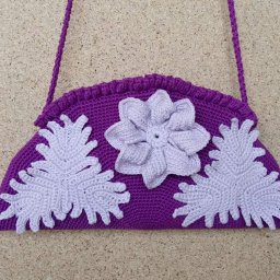 Сумочка вязаная ручной работы