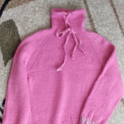 Свитерок внучке