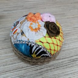 Игольницы в технике "крейзи квилт"