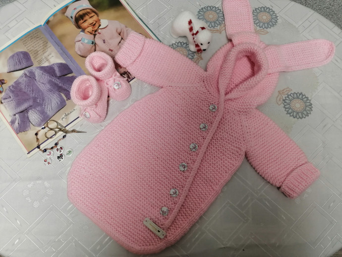 Конверт для новорожденного зайка "BUNNY" по мастер-классу Сажиной Татьяны Конверт для новорожденного зайка "BUNNY" по мастер-классу Сажиной Татьяны