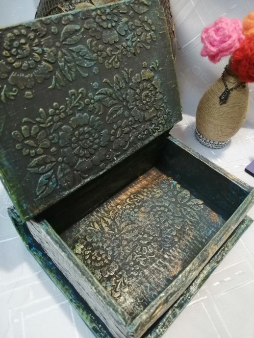 Книга-шкатулка из картона. Книга-шкатулка из картона.