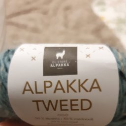 Свитер из" головы".