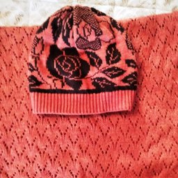 Шапка и палантин