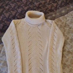 Детский свитер