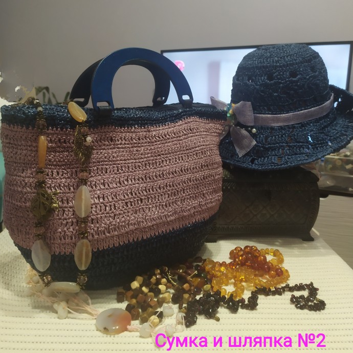 Летние аксессуары: сумка из раффии и мои шляпки. Летние аксессуары: сумка из раффии и мои шляпки.