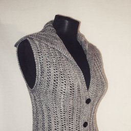 Помогите, пожалуйста, как собрать такую безрукавку?