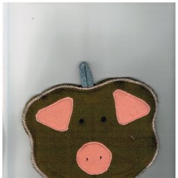 4.1.1.1.3.2.1  прихватка хб фигурная свинка голова. Коричневая с оранжевыми ушками и пятачком