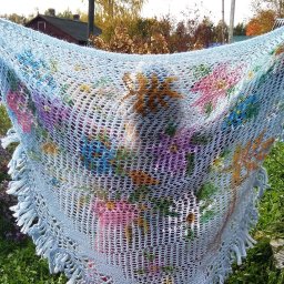 Помните шаль "Цветы в лазури осеннего неба"?