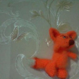 малыш лисенок