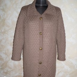 Еще простенькое пальто.