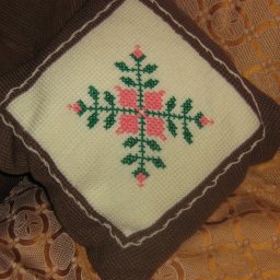 Красивая скатерть