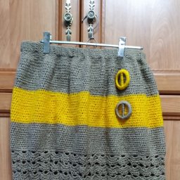 Юбка и в пир и в мир.