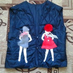 Аппликация из кожи и меха для вязанных вещей.