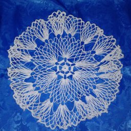 Салфетка связанная крючком.