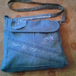 Вторая жизнь старых джинсов.