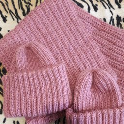 Шарф и шапки