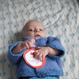 Кофточка для малыша