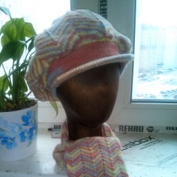 Комплект женская кепка с козырьком и шарфик