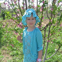 Сарафан, кофточка и шапочка