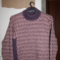 Свитер ленивым жаккардом