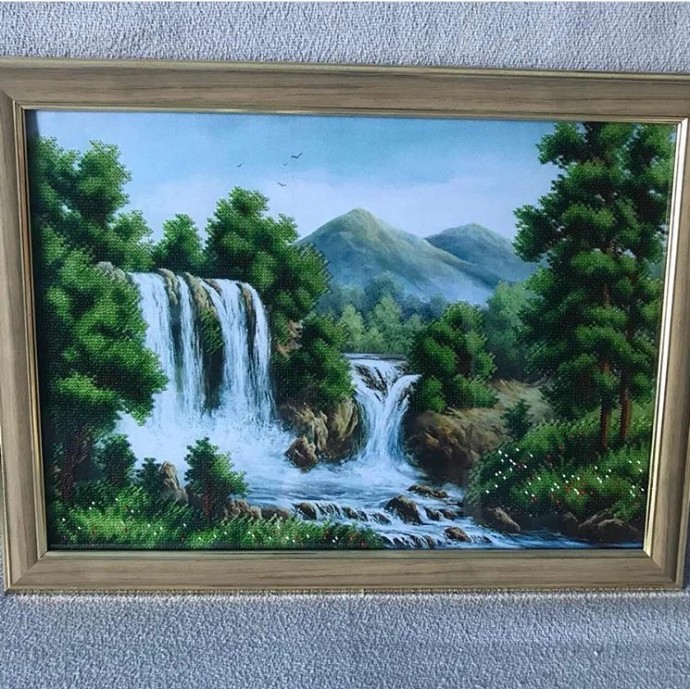 Картина «Горная река»