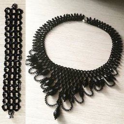 Колье из бисера.