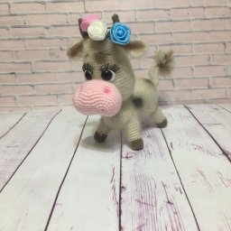 Милая коровка.