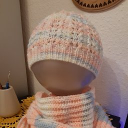 Шапочка и снуд