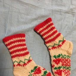 Детские носочки спицами.