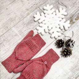 Тепло-холодное лето в рукавичках