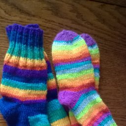 Радужные носочки-для внука и для внучки
