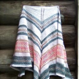 Шали вязаные спицами.