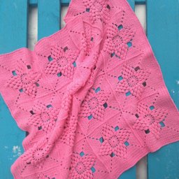 Розовый плед.