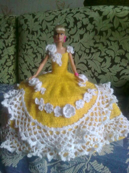 Платья вязаные для кукол Барби
