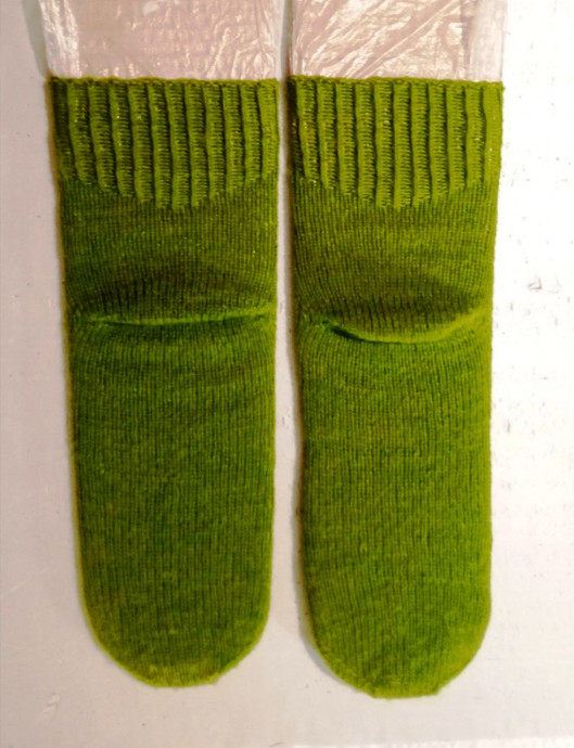 Мои плоды вязания в марафоне sockmadness 2025