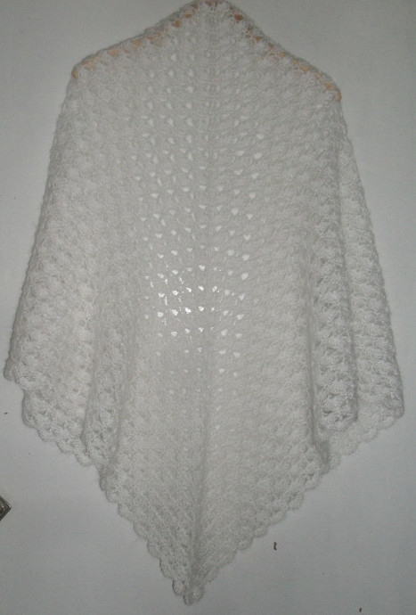 Продам шали ручной работы.