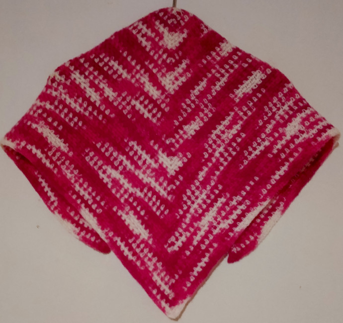 Продам шали ручной работы.